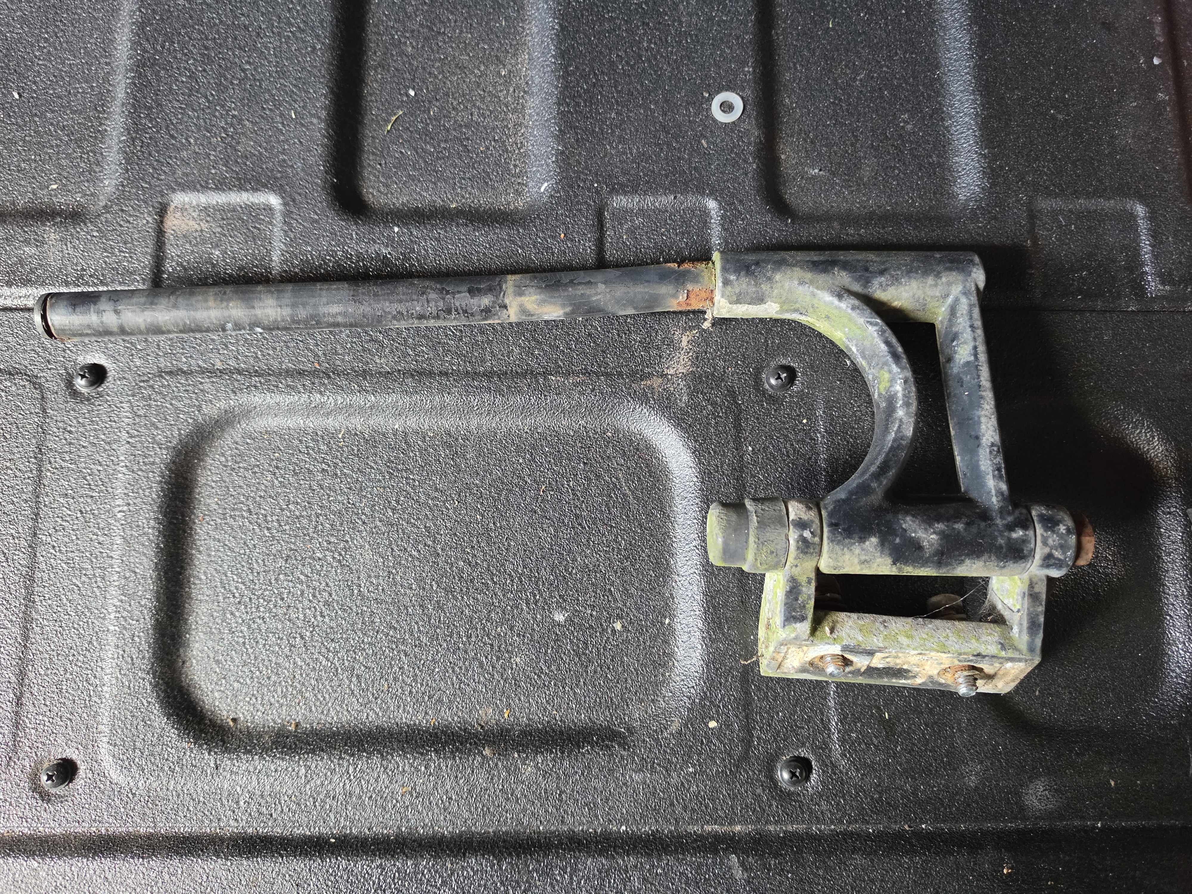 Offside Mirror Arm photo 1