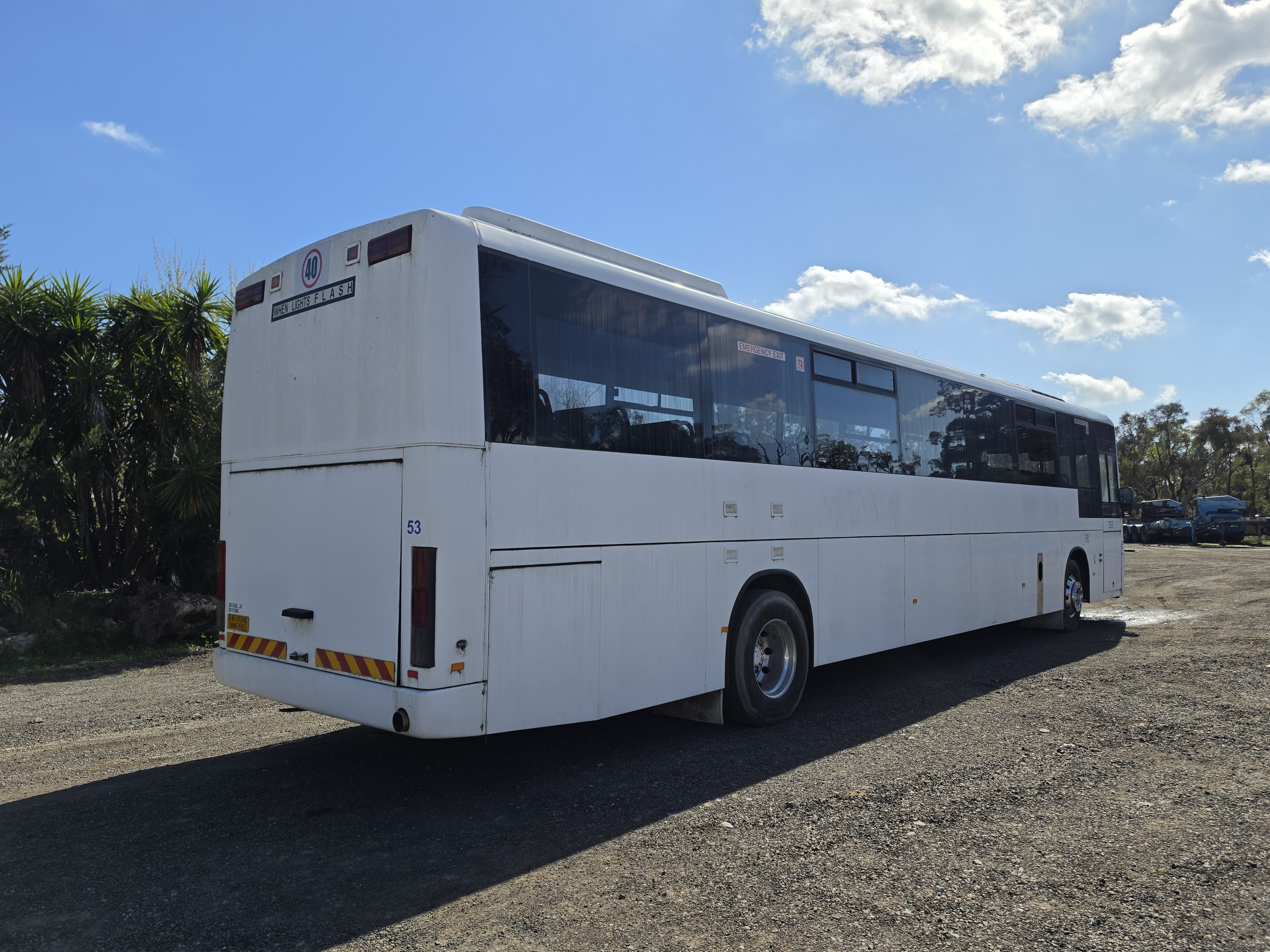 Volvo B7R photo 3