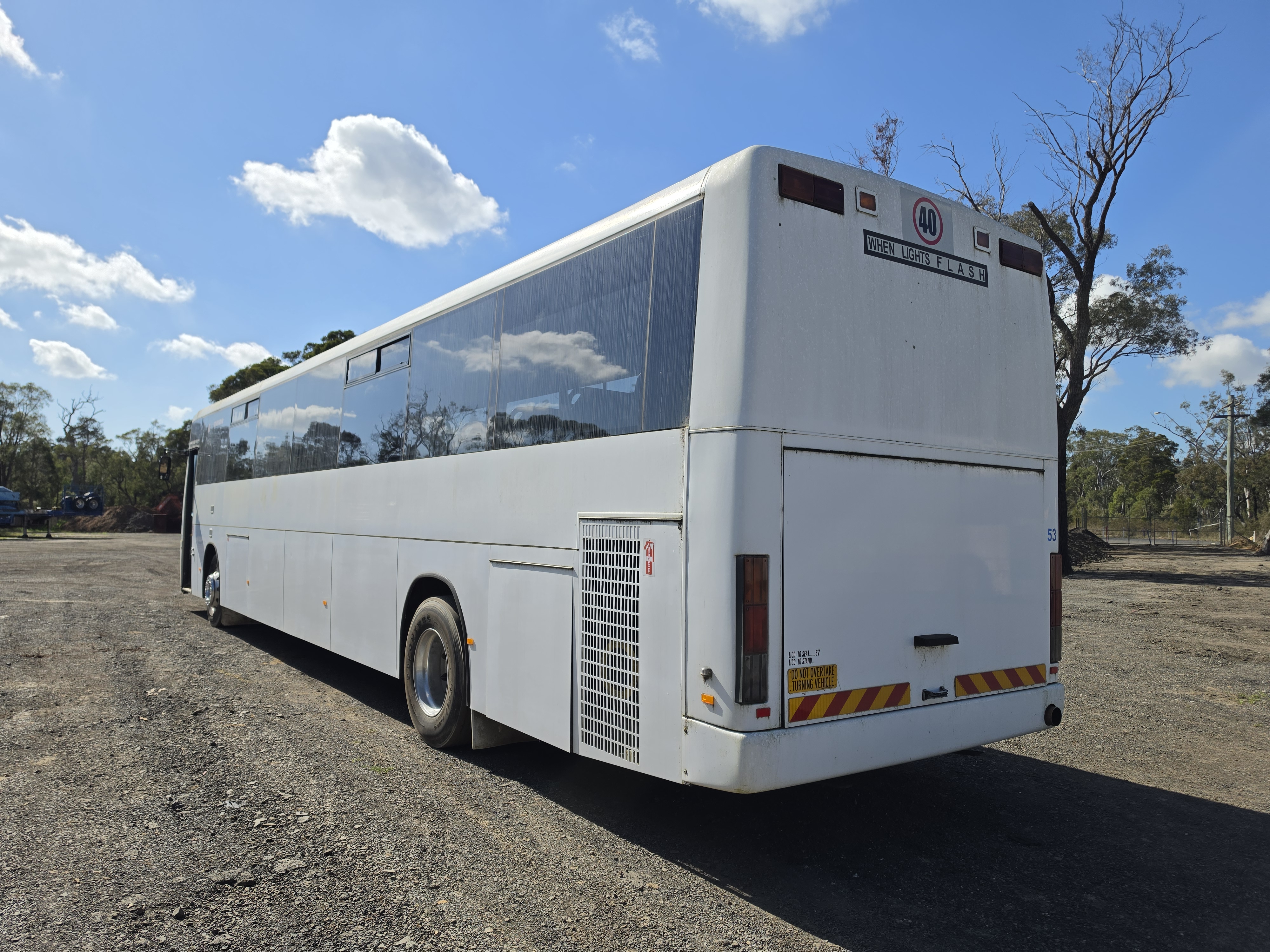 Volvo B7R photo 4