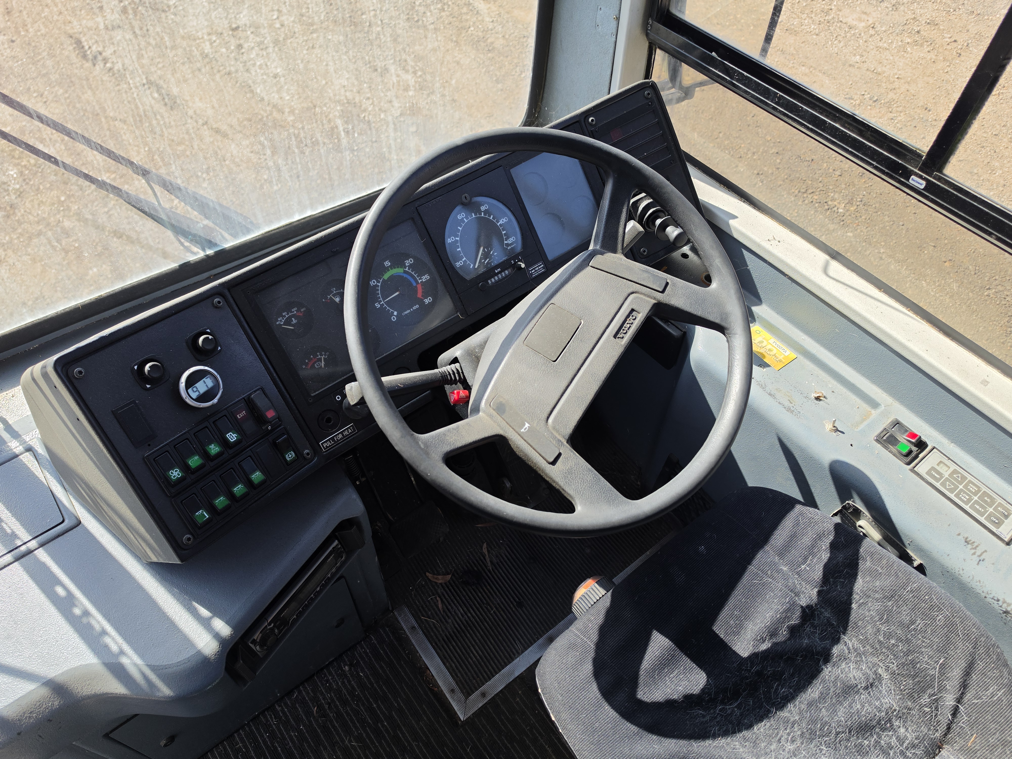 Volvo B7R photo 6