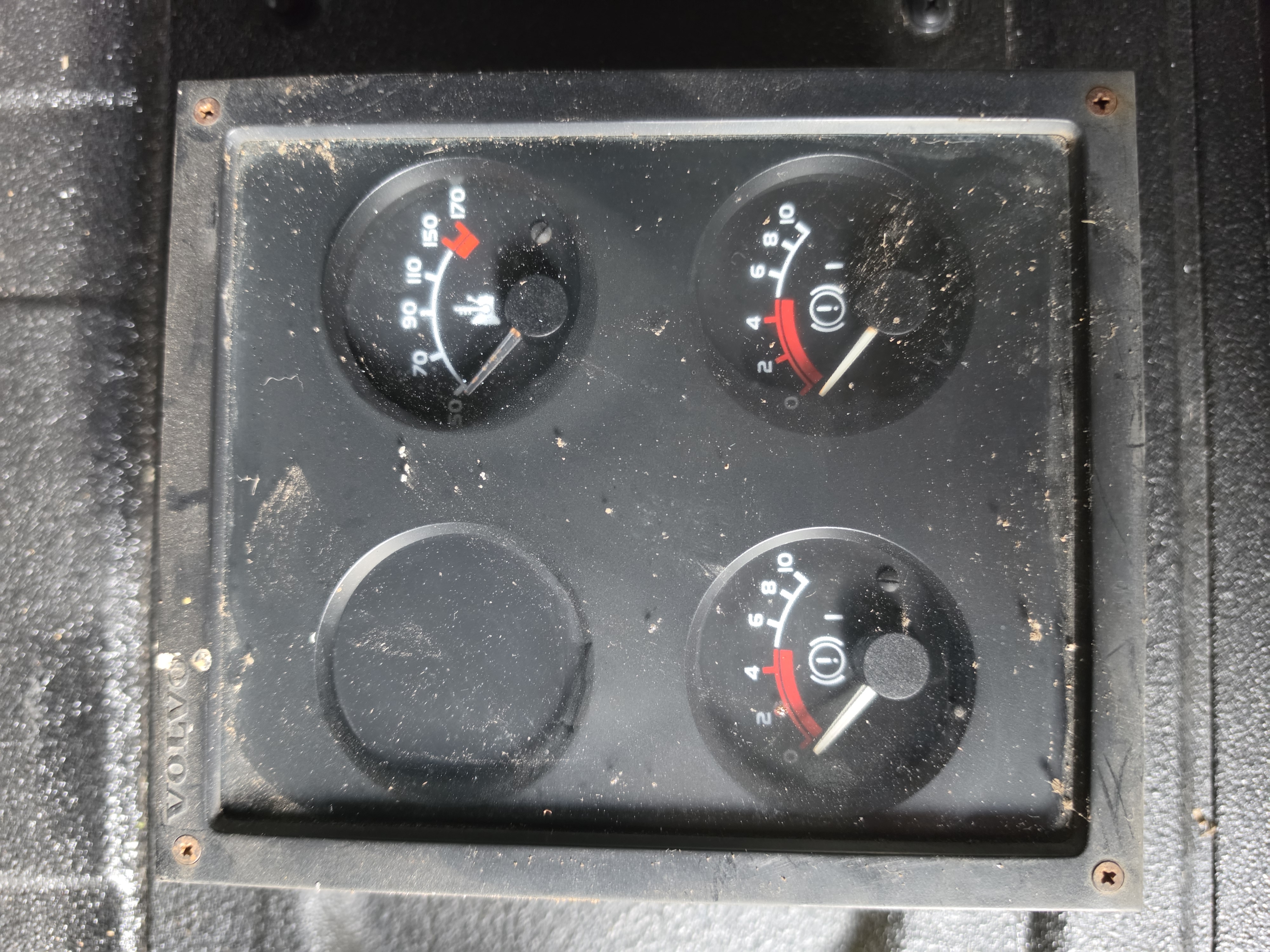 Volvo Air & Gearbox Temp Gauges